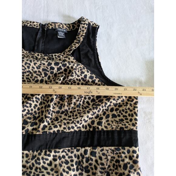 Torrid Blouse Size 3 (3X) Sleeveless Animal Print Plus Womens Leopard Officewear - Picture 4 of 9